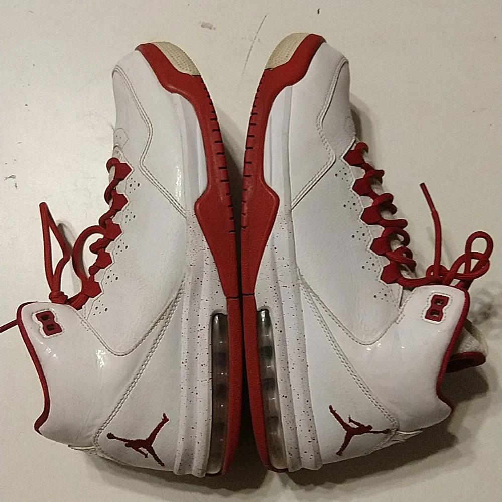 Jordan Shoes - Picture 4 of 6